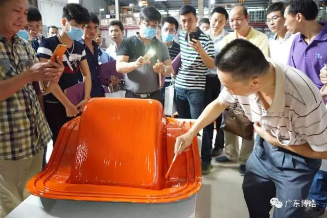 中国不饱和聚酯树脂行业协会 华南玻璃钢新技术交流培训中心第三期玻璃钢模具制作培训班-14